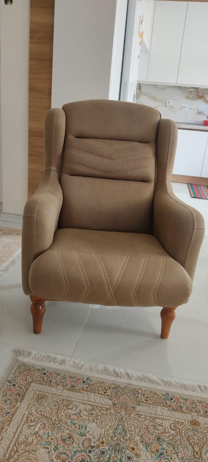 مبل هشت نفره|مبلمان خانگی و میز عسلی|شاهینشهر, شهرک هشت بهشت|دیوار