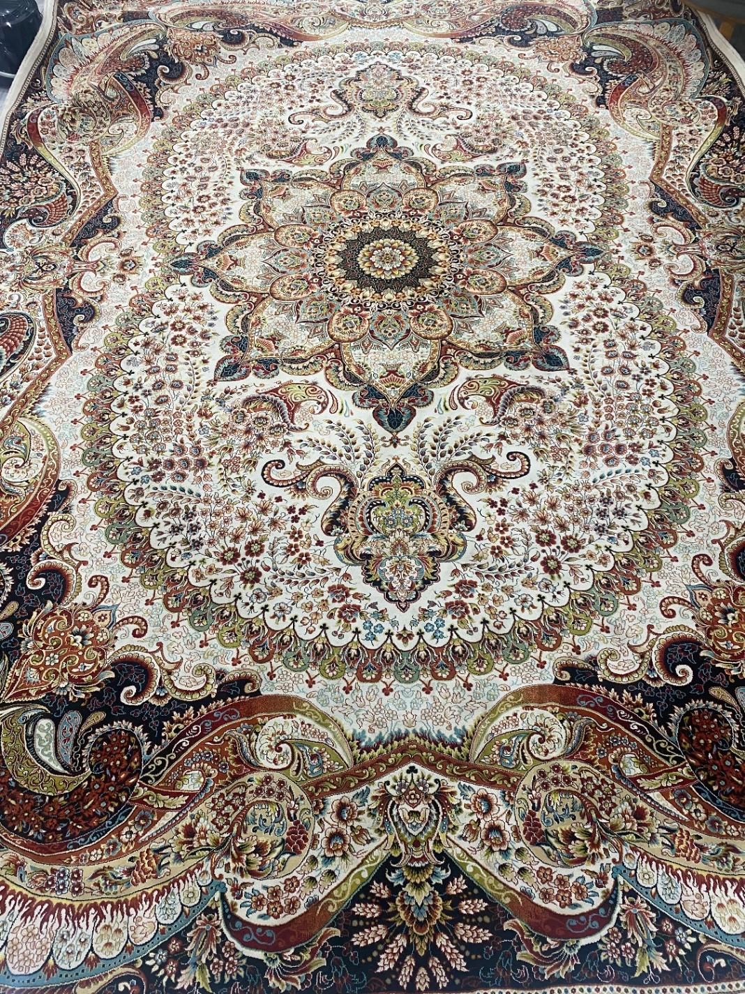 فرش ۹ متری در حد نو|فرش|رشت, حمیدیان|دیوار