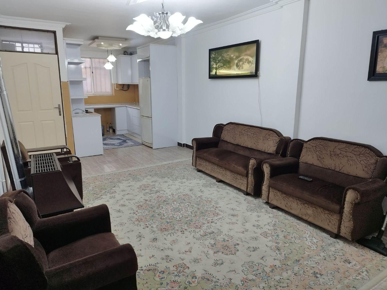 واحد مبله فول تمیز مرتب باامکانات کولر اسپلیت دار|اجارهٔ کوتاهمدت آپارتمان و سوئیت|رشت, پیرکلاچای|دیوار