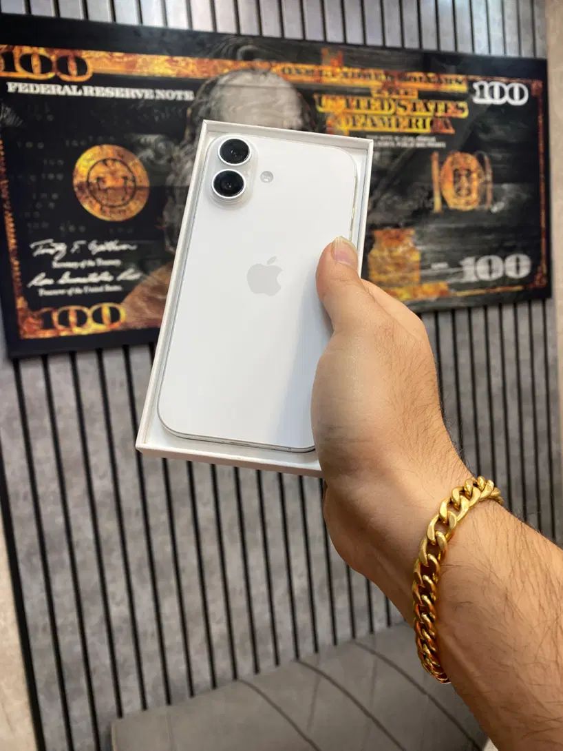 اپل iPhone 16 سفید ۱۲۸گیگابایت|موبایل|اصفهان, جلفا|دیوار