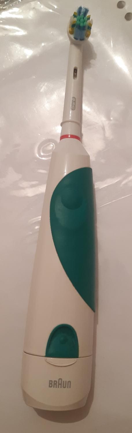 مسواک برقی براوون اورال B|آرایشی، بهداشتی، درمانی|قزوین, |دیوار