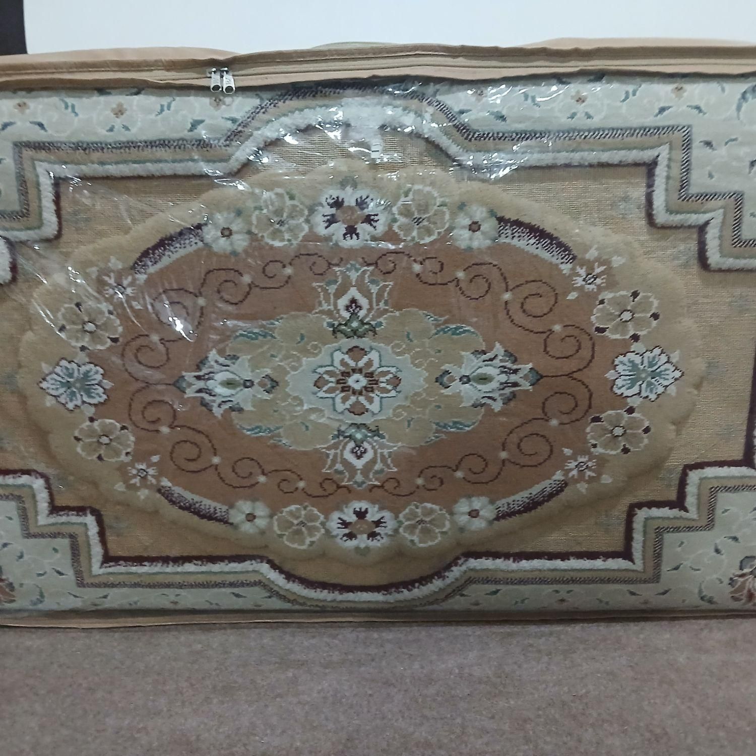 دو عدد پشتی|پشتی|رشت, حافظ آباد|دیوار