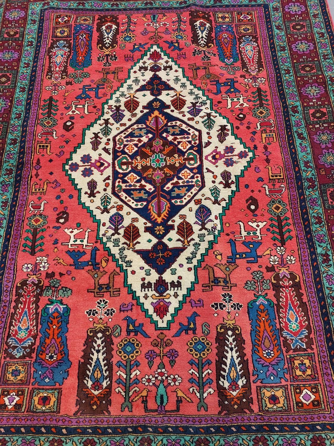 فرش دستباف ۳متری قیمت بسیار پایینه رنگ امیزی متنوع|فرش|مشکیندشت, |دیوار