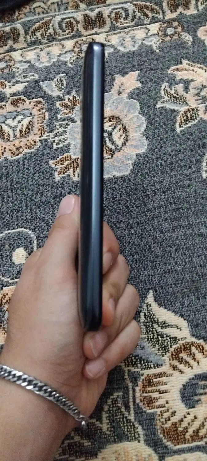 هواوی Ascend Y600 با حافظهٔ ۴ گیگابایت|موبایل|مشهد, الهیه|دیوار