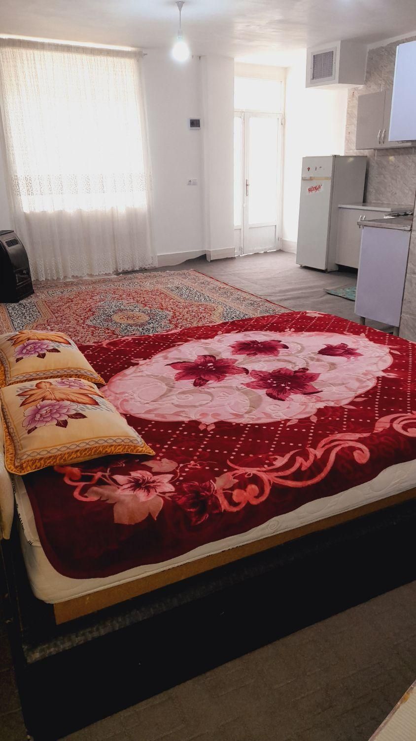 اجاره شبانه وروزانه خانه سوییت مبله مسافردر اتشکده|اجارهٔ کوتاه‌مدت آپارتمان و سوئیت|فیروزآباد (فارس), |دیوار