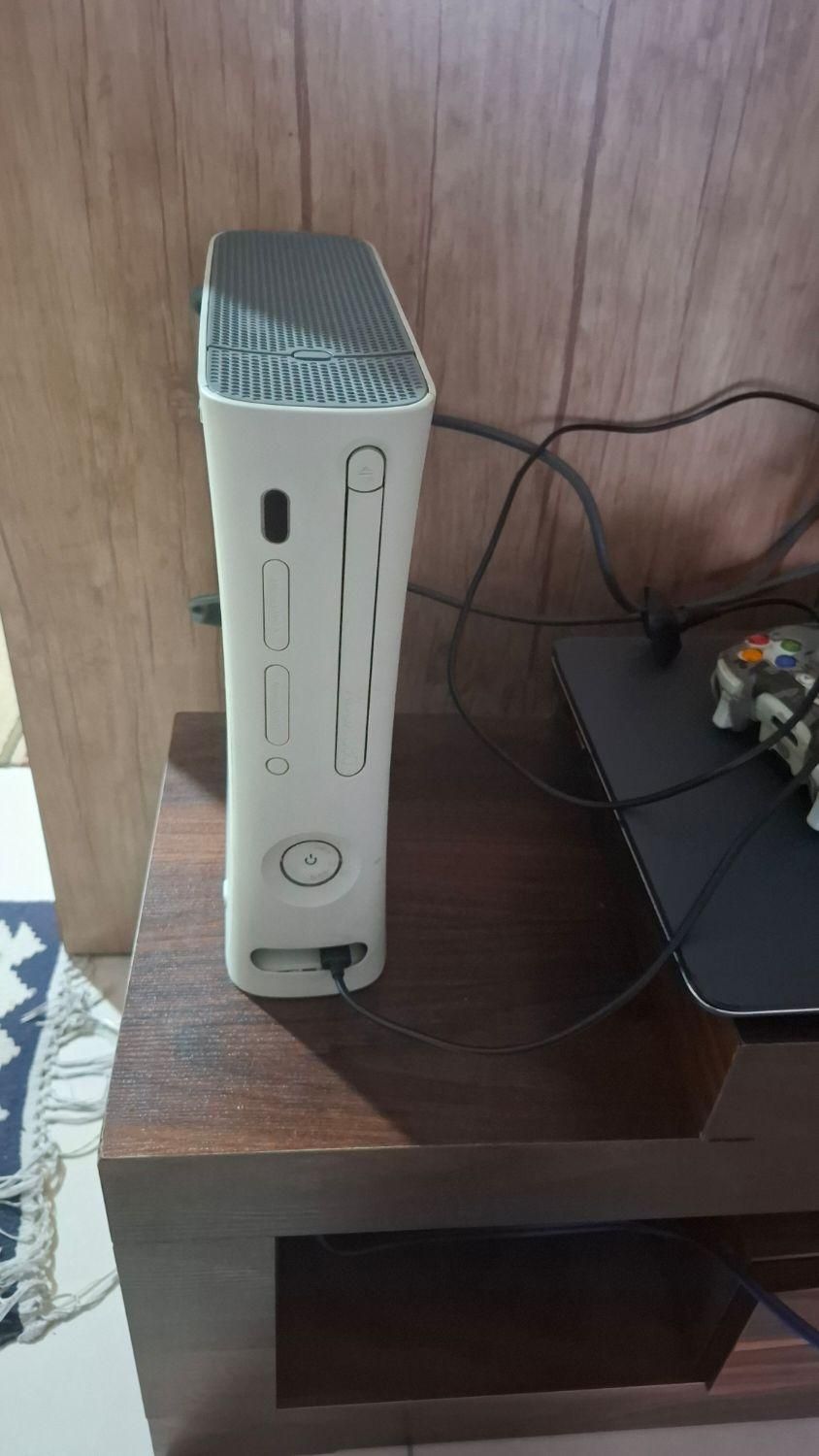 Xbox 360|کنسول، بازی ویدئویی و آنلاین|رودهن, |دیوار