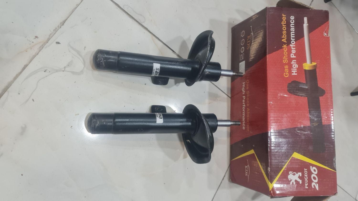 کمک و فنر پوسته کوتاه ۲۰۶ سالم کم کارکرد|قطعات یدکی و لوازم جانبی|رودهن, |دیوار