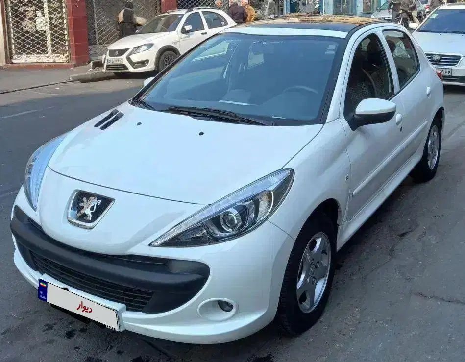 ۲۰۷مدل۱۴۰۱/سنددست اول/سقف شیشه ای/کم کارکرد|خودرو سواری و وانت|تهران, سید خندان (جلفا)|دیوار