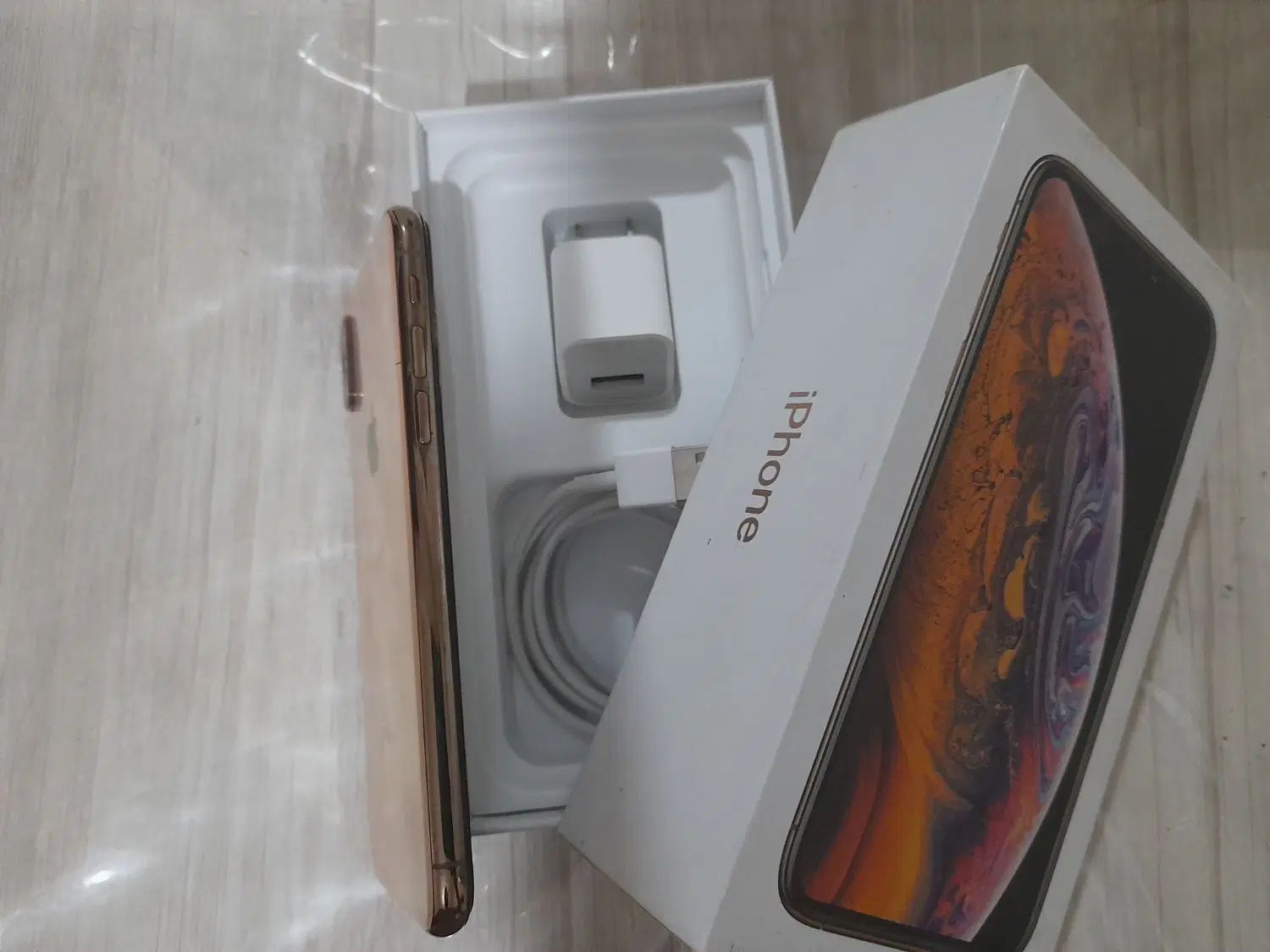 اپل iPhone XS با حافظهٔ ۲۵۶ گیگابایت|موبایل|تهران, شهرک شریفی|دیوار