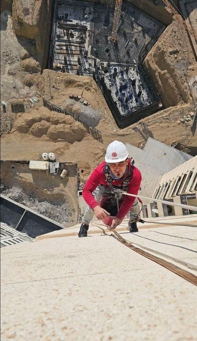 پیچ و رولپلاک کردن سنگ نما کل نقاط باطناب راپل کار|خدمات پیشه و مهارت|کرج, عظیمیه|دیوار