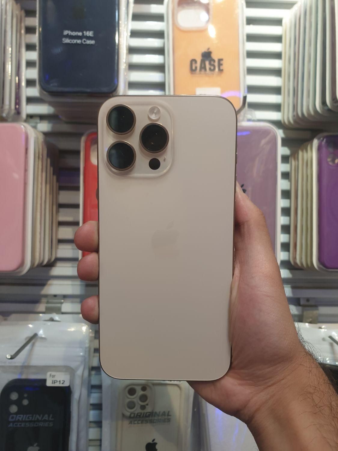 اپل iPhone 16 Pro Max با حافظهٔ ۲۵۶ گیگابایت|موبایل|تهران, شهرک غرب|دیوار