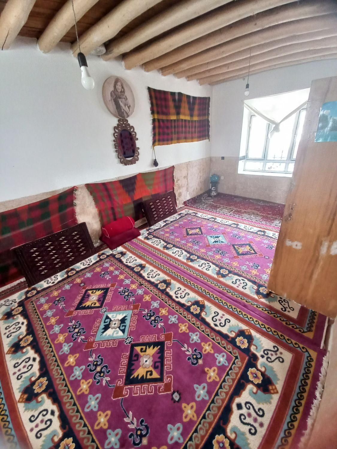سویت سنتی ویلایی۷۰ متری|اجارهٔ کوتاه‌مدت آپارتمان و سوئیت|پاوه, |دیوار