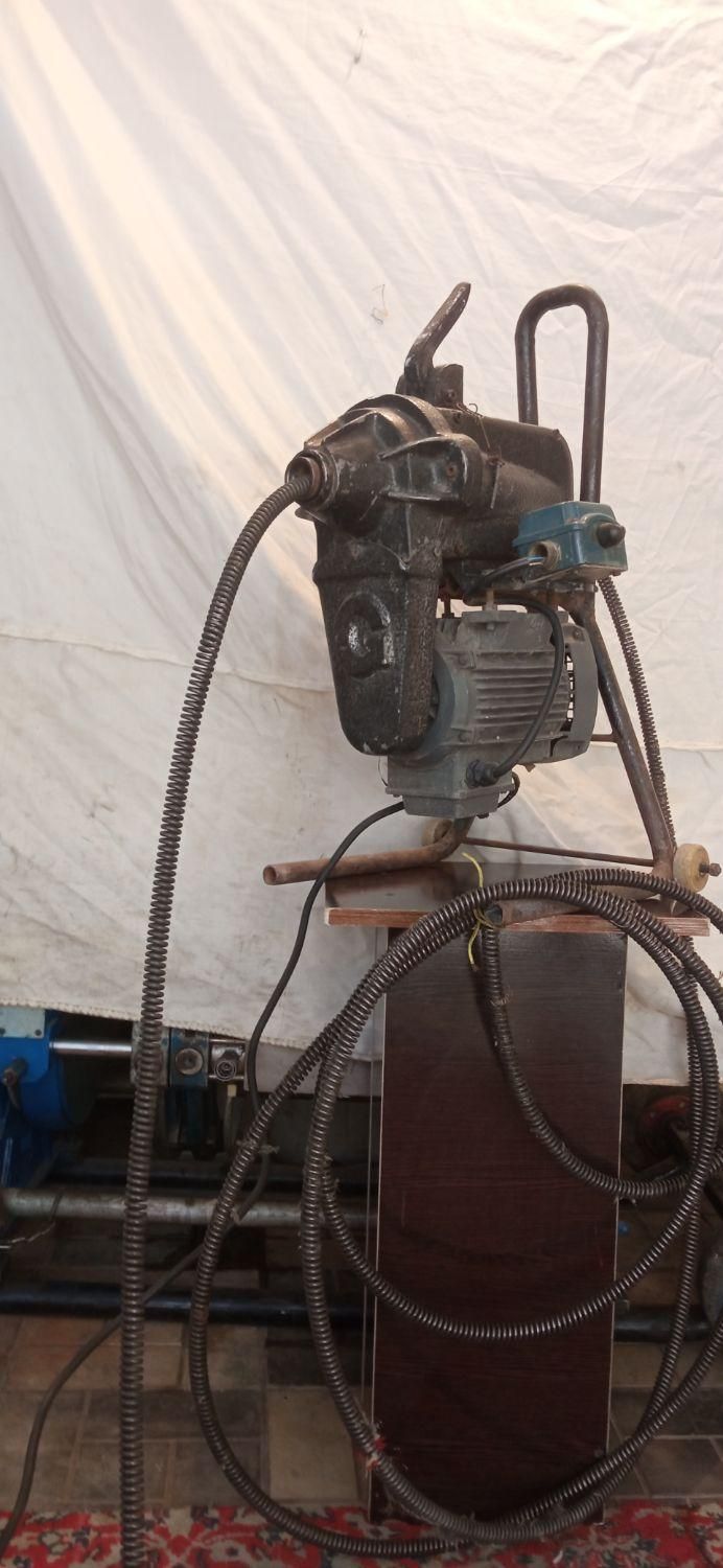 لوله بازکنی و رسوب گیری  لوله ها.ی فاضلاب|خدمات پیشه و مهارت|اسفراین, |دیوار