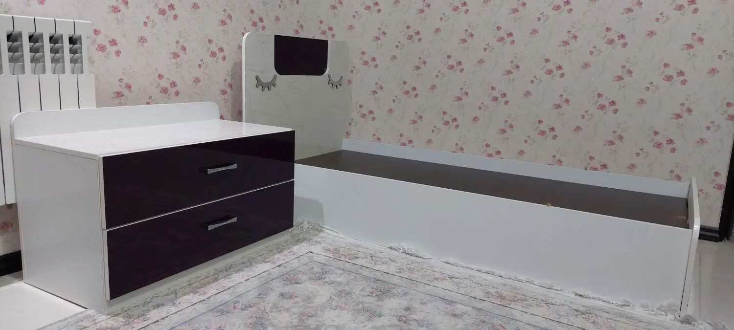 سرویس خواب کودک و میز تحریر|تخت و سرویس خواب|مشهد, هنرستان|دیوار