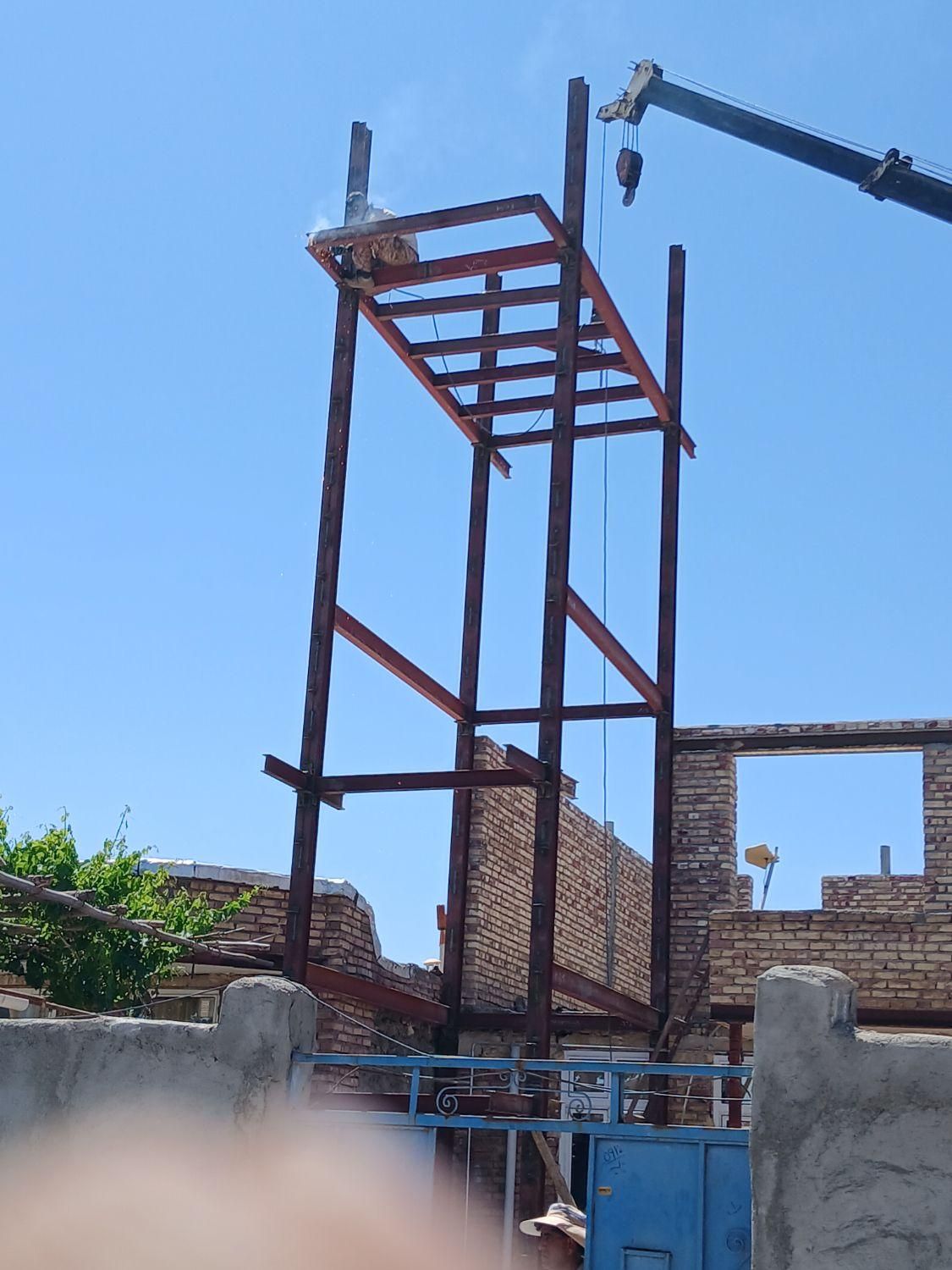 خدمات جوشکاری واسکلت بندی ونبش کشی شیروانی|خدمات پیشه و مهارت|ماکو, |دیوار