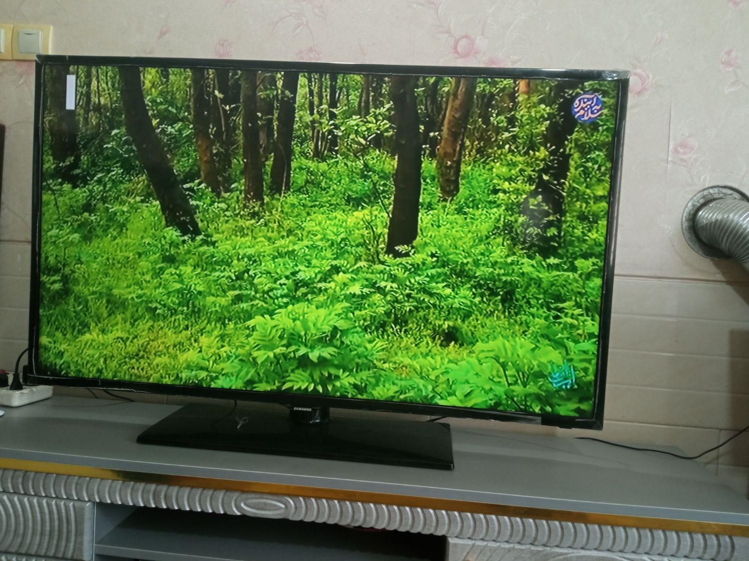 خریدار  تلویزیون LED دست دوم و کارکرده|تلویزیون و پروژکتور|شیراز, عادل آباد|دیوار