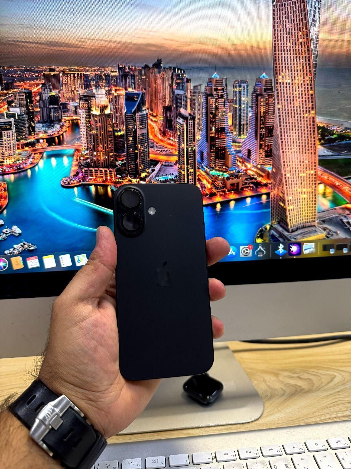 اپل iPhone 16 با حافظهٔ ۱۲۸ گیگ فقط اکتیو|موبایل|تهران, هفت حوض|دیوار