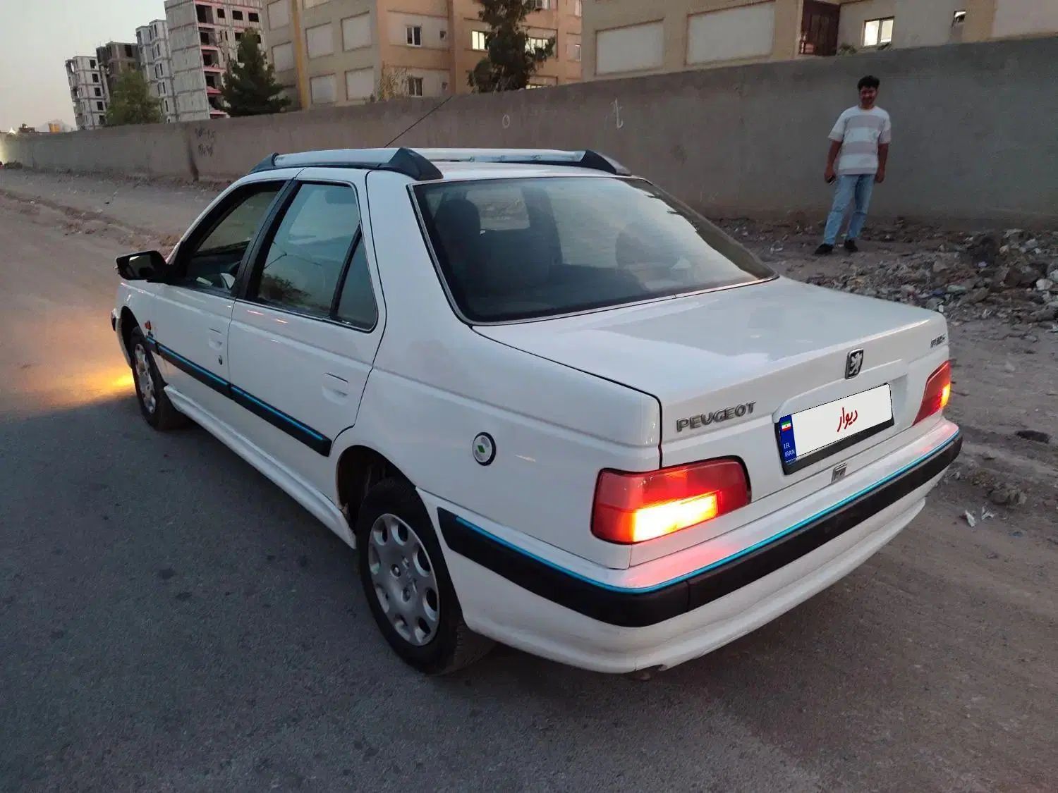 پارس 88 دوگانه کارخانه . ماشین شهرستان کارمندی|خودرو سواری و وانت|زاهدان, |دیوار