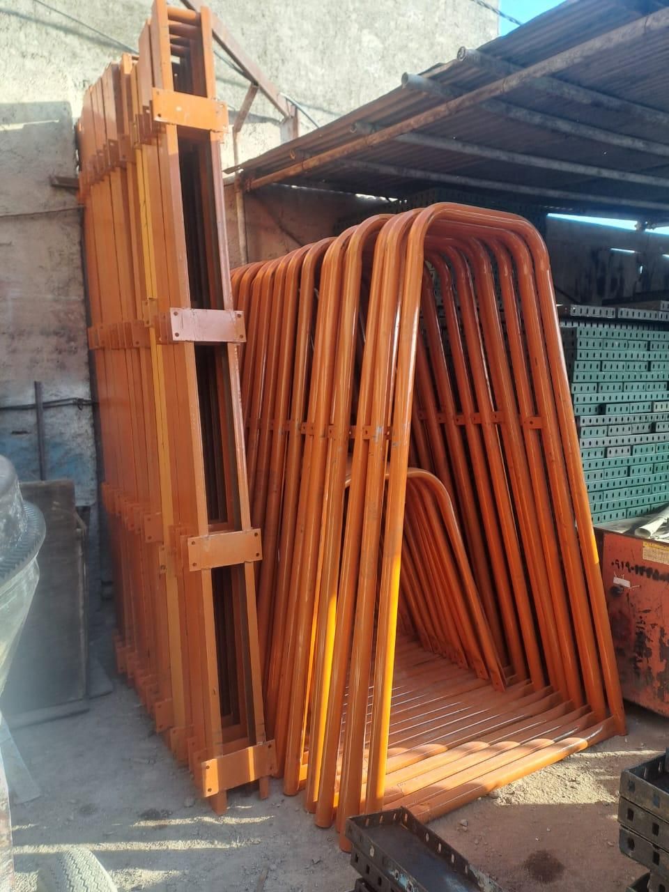 بالابر بتونیر  قیچی  میگرد بر خاموت زن|ماشین‌آلات صنعتی|گنبد کاووس, |دیوار