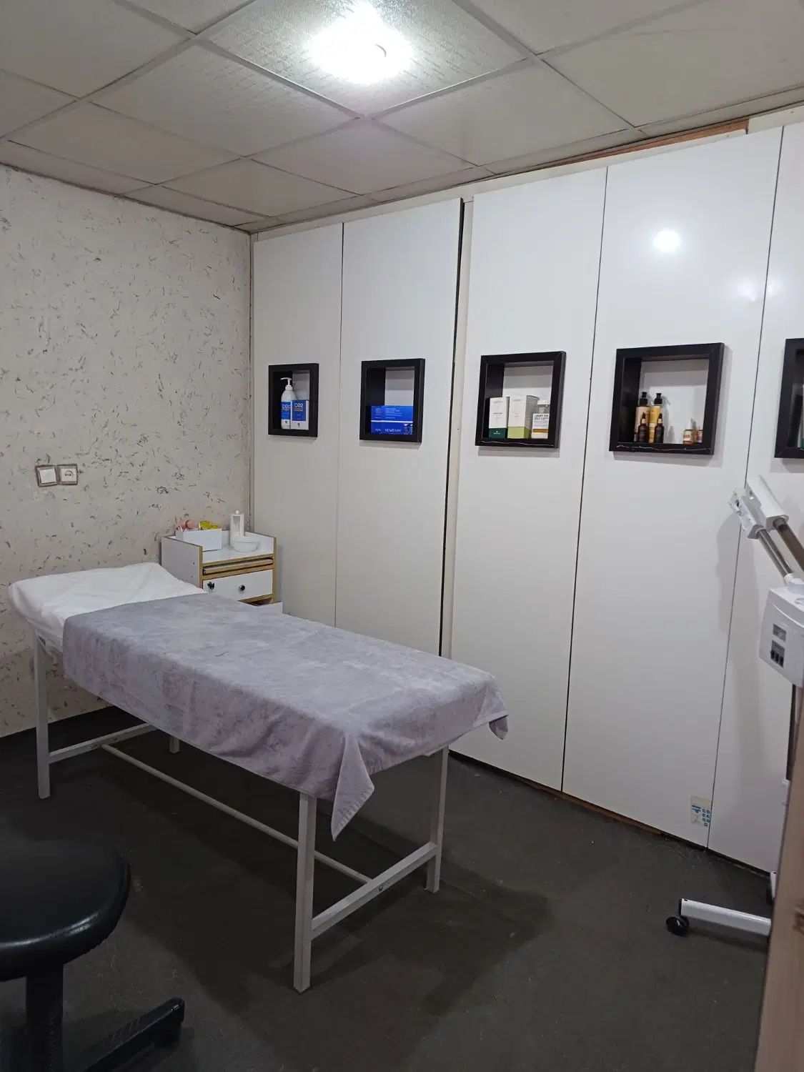 اجاره اتاق در سالن زیبایی|اجارهٔ دفتر کار، اتاق اداری، مطب|مشهد, حیدرآباد|دیوار