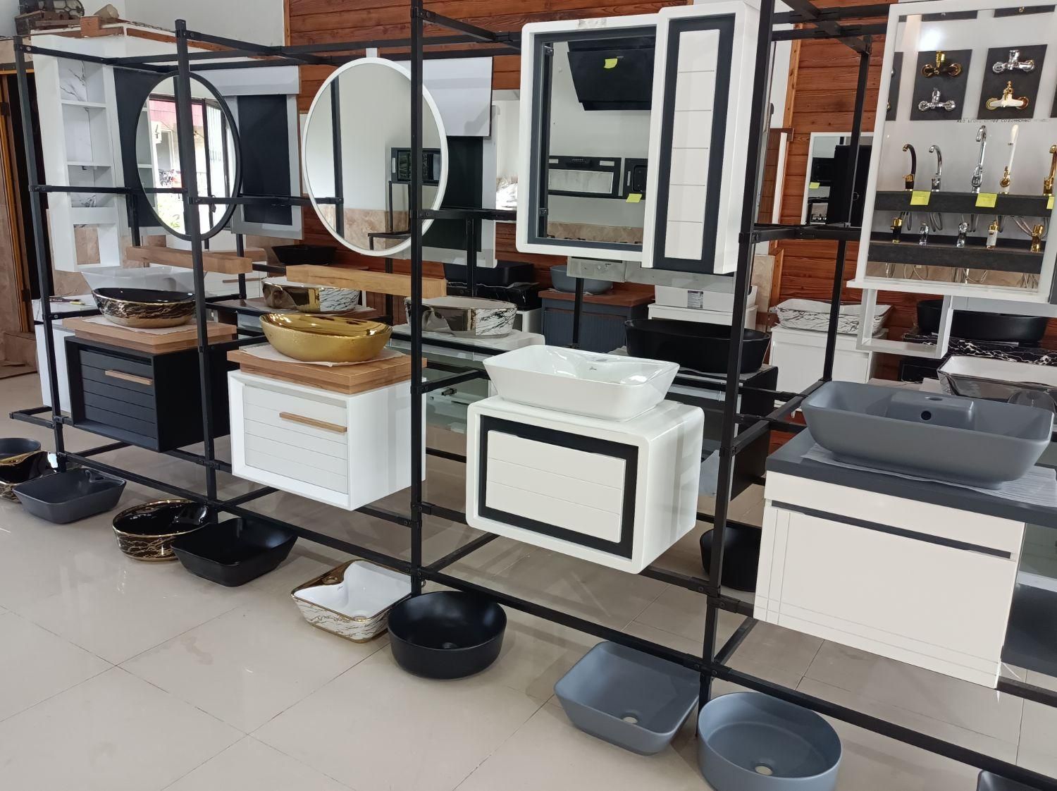 حراج کابین و آینه باکس|لوازم سرویس بهداشتی|نوشهر, |دیوار