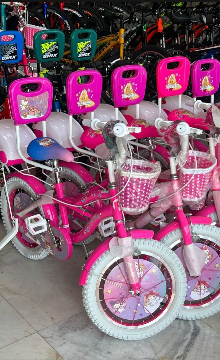 دوچرخه سفید صورتی گلی|دوچرخه، اسکیت، اسکوتر|ساوه, |دیوار