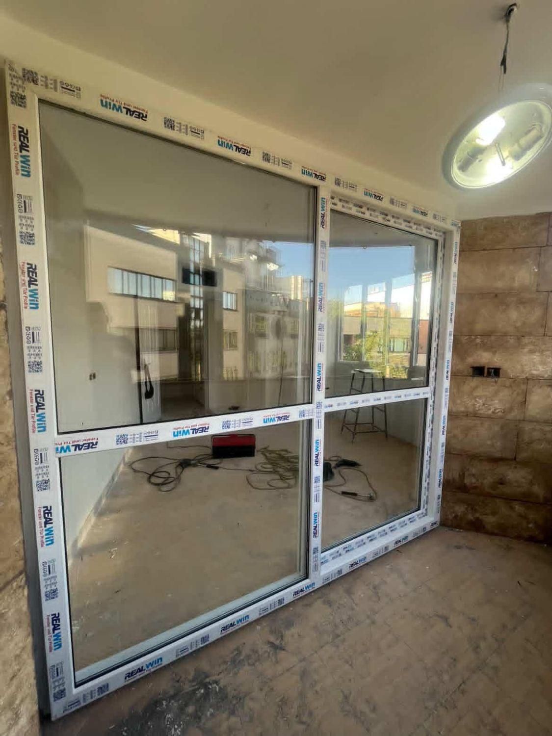 درب پنجره دوجداره upvc|خدمات پیشه و مهارت|همدان, |دیوار