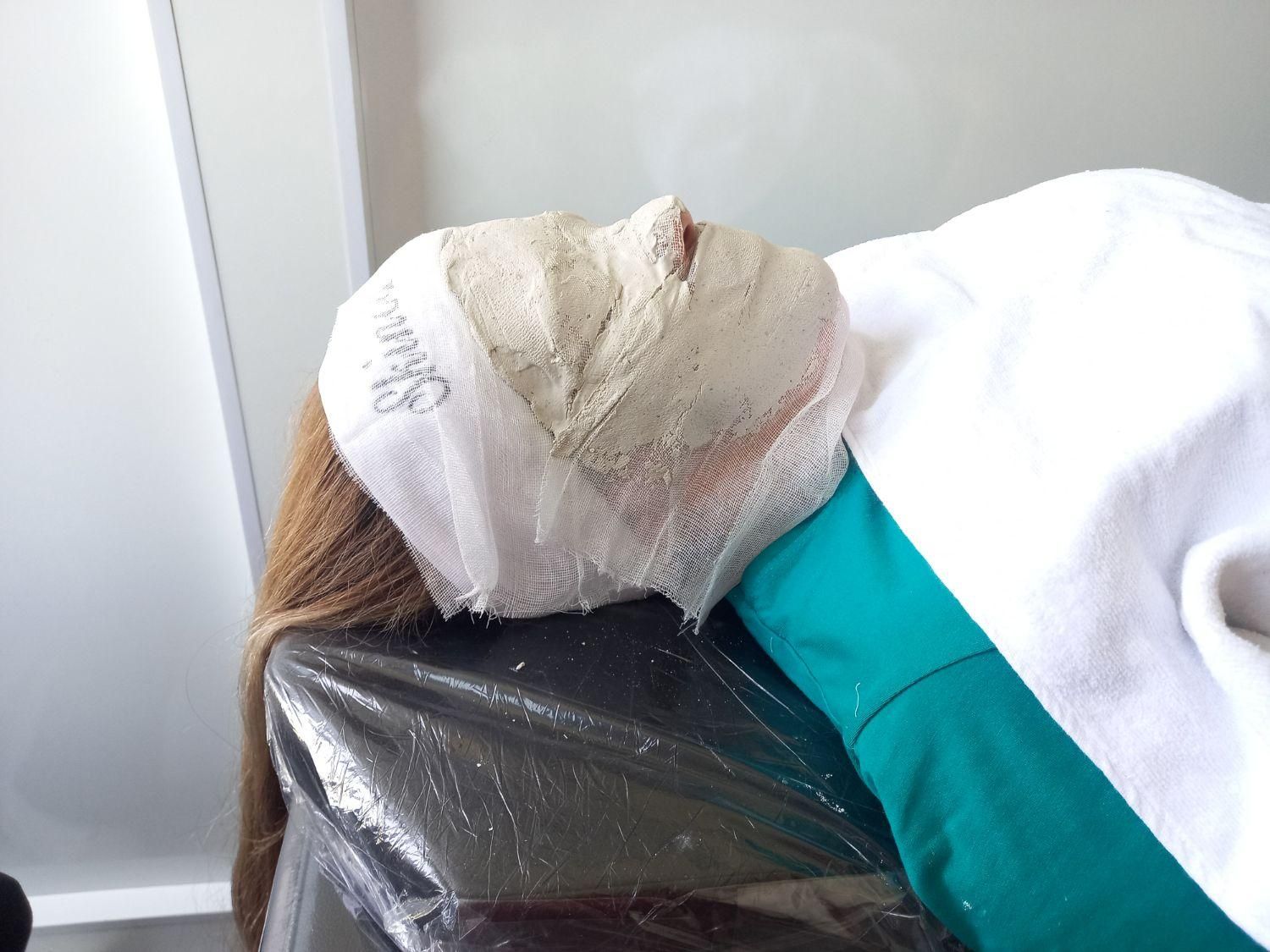 خدمات پوست صورت و دست در کلینیک|خدمات آرایشگری و زیبایی|اصفهان, عسگریه|دیوار