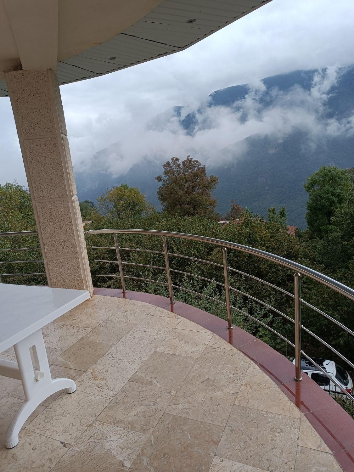 ویلا جنگلی دوهزار ویو رویایی|اجارهٔ کوتاه‌مدت ویلا و باغ|تنکابن, |دیوار