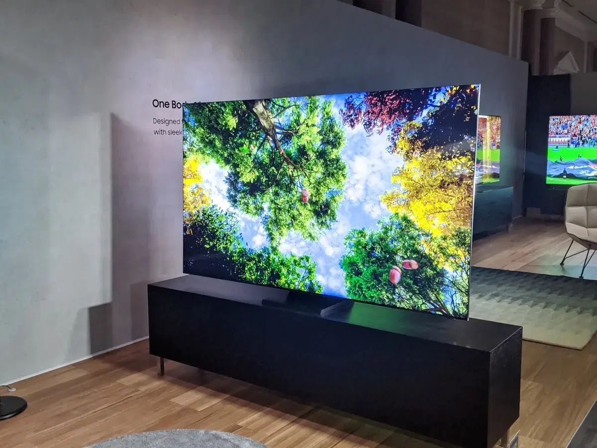 تلوزیون 83 اینچ اولد الجی  مونتاژ لهستان OLED C3|تلویزیون و پروژکتور|تهران, شهرک غرب|دیوار
