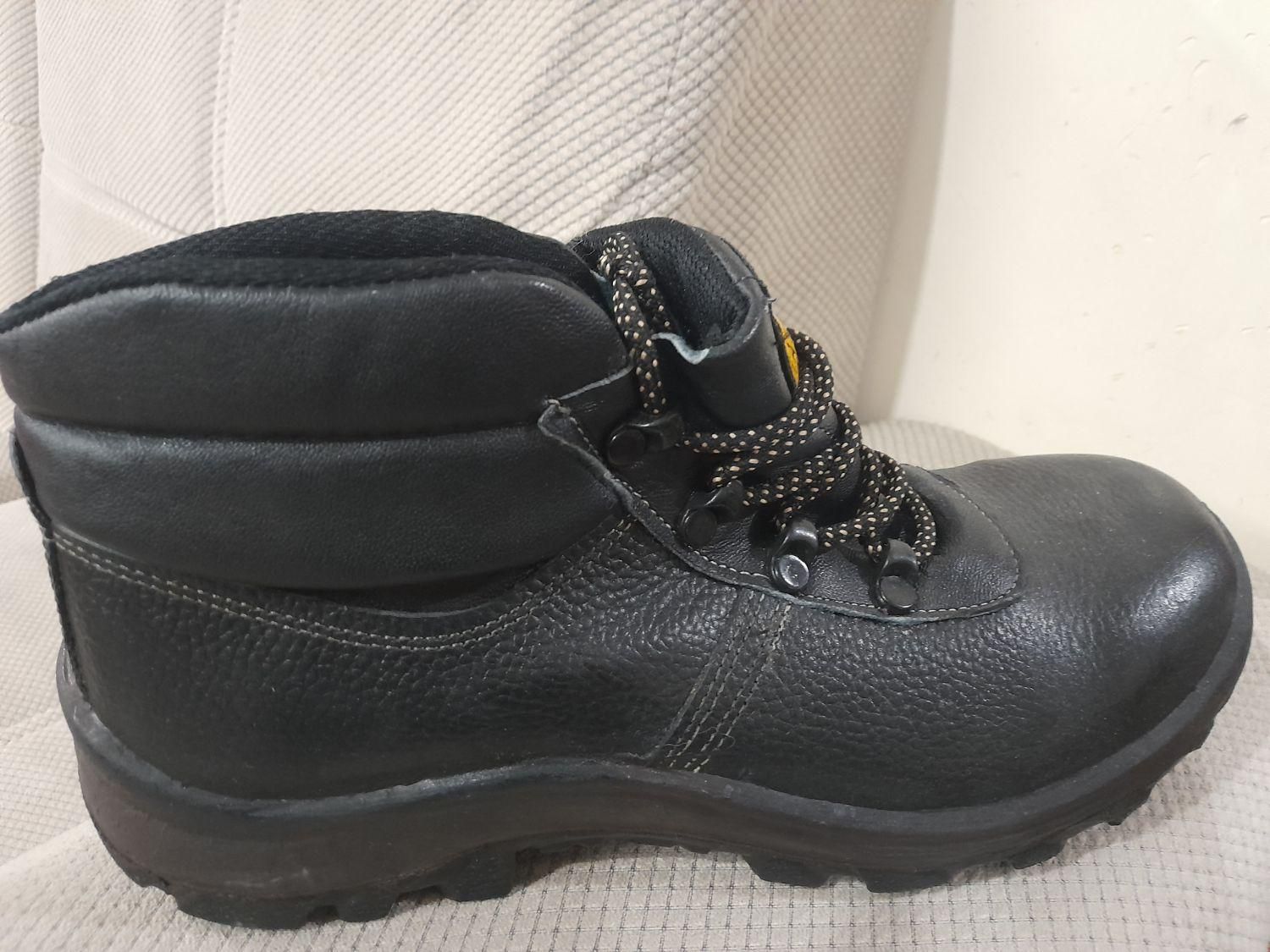 کفش ایمنی مکانیک سایز۴۳|کیف، کفش، کمربند|شوش, |دیوار