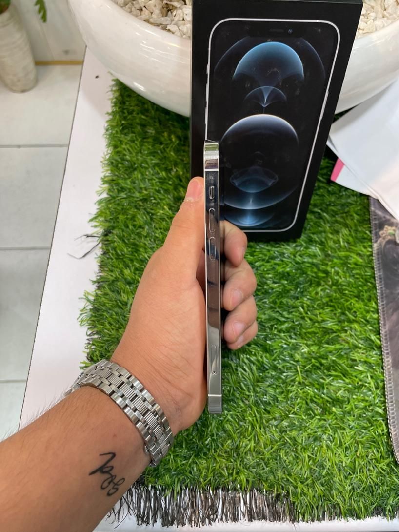 اپل iPhone 12 Pro با حافظهٔ ۵۱۲ گیگابایت|موبایل|کرج, کوی امامیه|دیوار