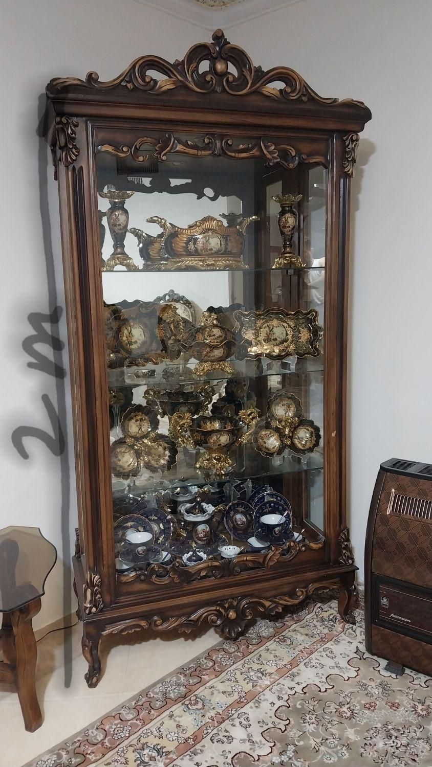 بوفه چوب گردو تاج دار|بوفه، ویترین، کنسول|قزوین, |دیوار