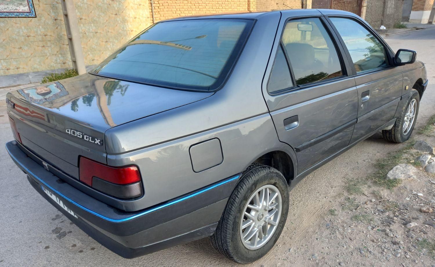 پژو 405 GLX - دوگانه سوز CNG، مدل ۱۳۹۳|خودرو سواری و وانت|بروجن, |دیوار