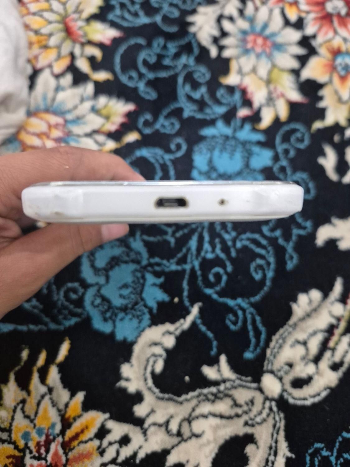 سامسونگ Galaxy J1 با حافظهٔ ۴ گیگابایت|موبایل|مشهد, انصار|دیوار