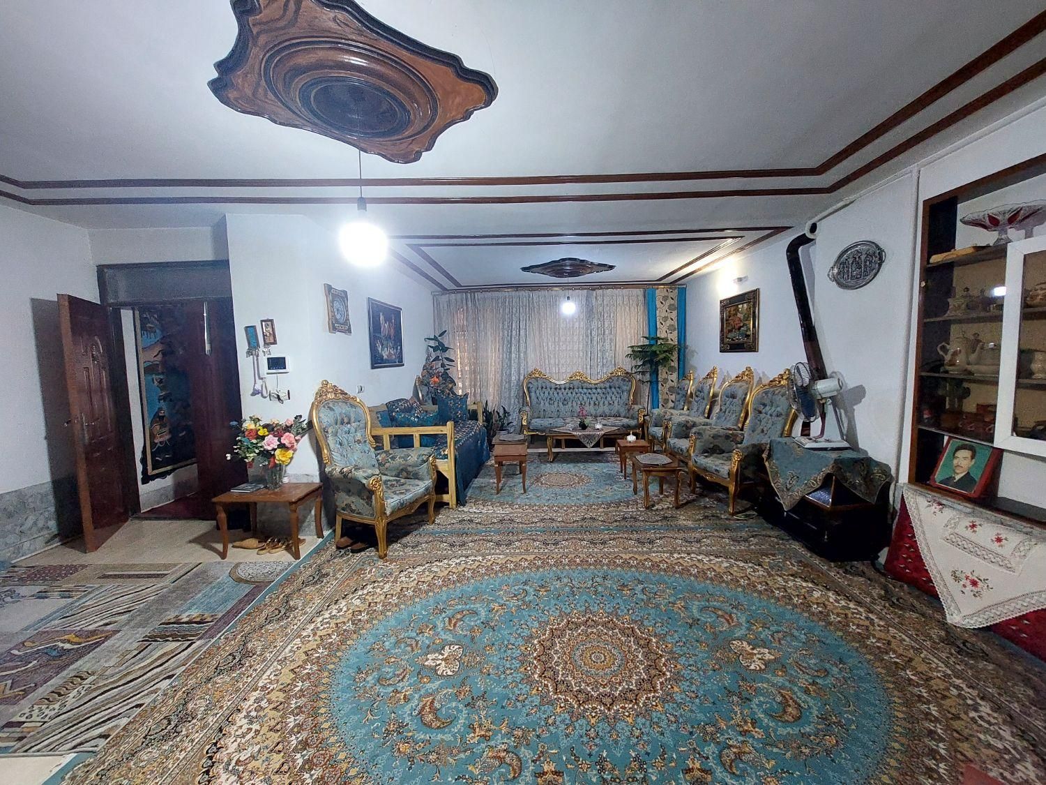 خانه ویلایی در دو طبقه نیم  با زیر  بنا ۲۲۰ متر|فروش خانه و ویلا|چناران, |دیوار
