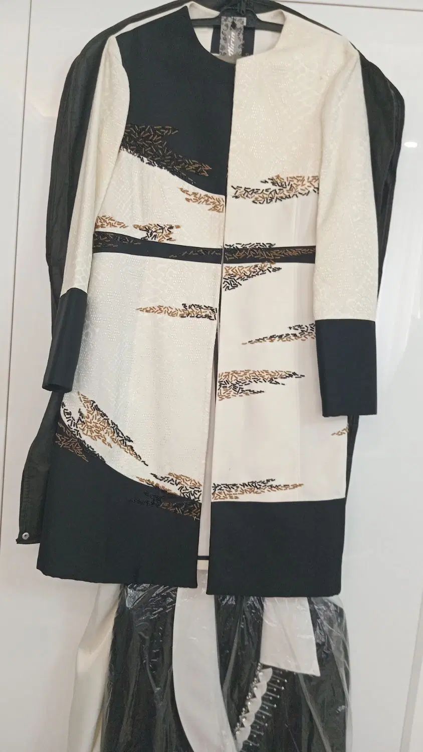 مانتو مجلسی ابریشمی کاردست متعلق به کشور ترکیه|لباس|قم, باجک دو|دیوار