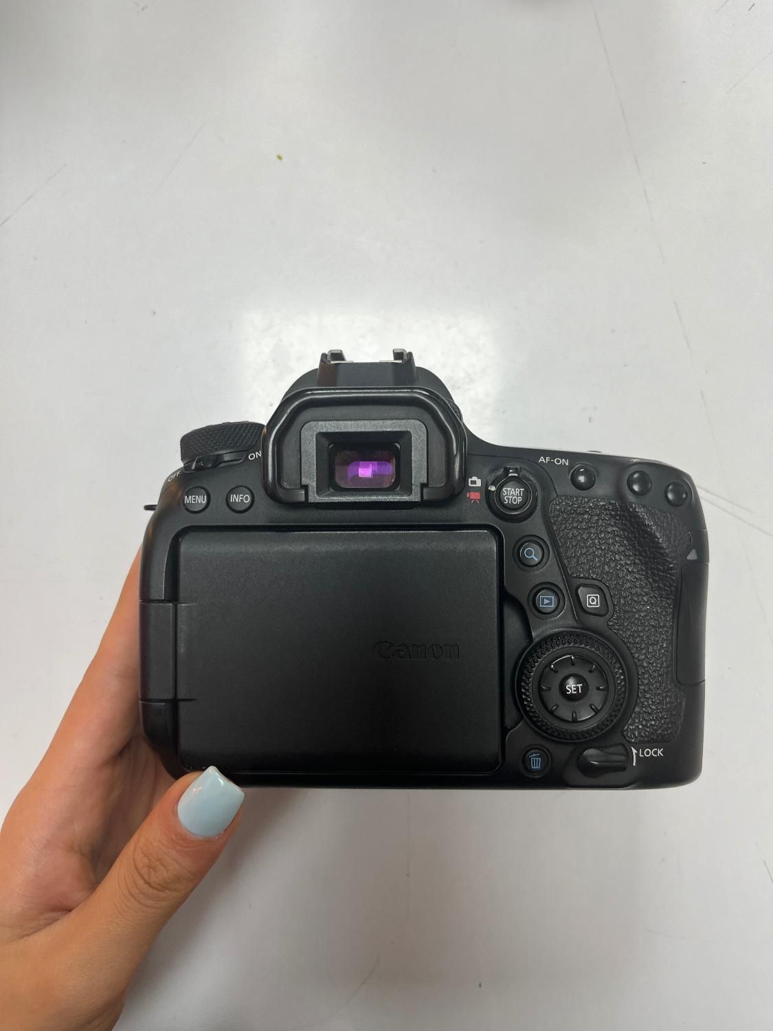 دوربین Canon 6D mark ii|دوربین عکاسی و فیلم‌برداری|کرج, گلشهر|دیوار