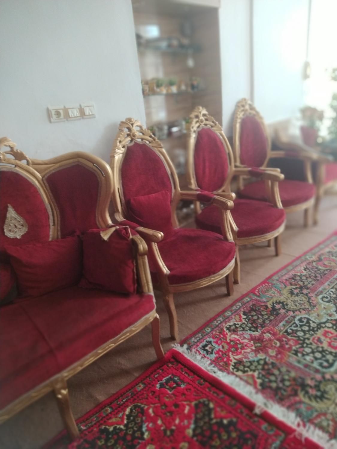 فروش مبل استیل ۹نفره و۴ صندلی و صندلی تلفن ۸۰۰۰۰۰۰|مبلمان خانگی و میز عسلی|شیراز, بریجستون|دیوار