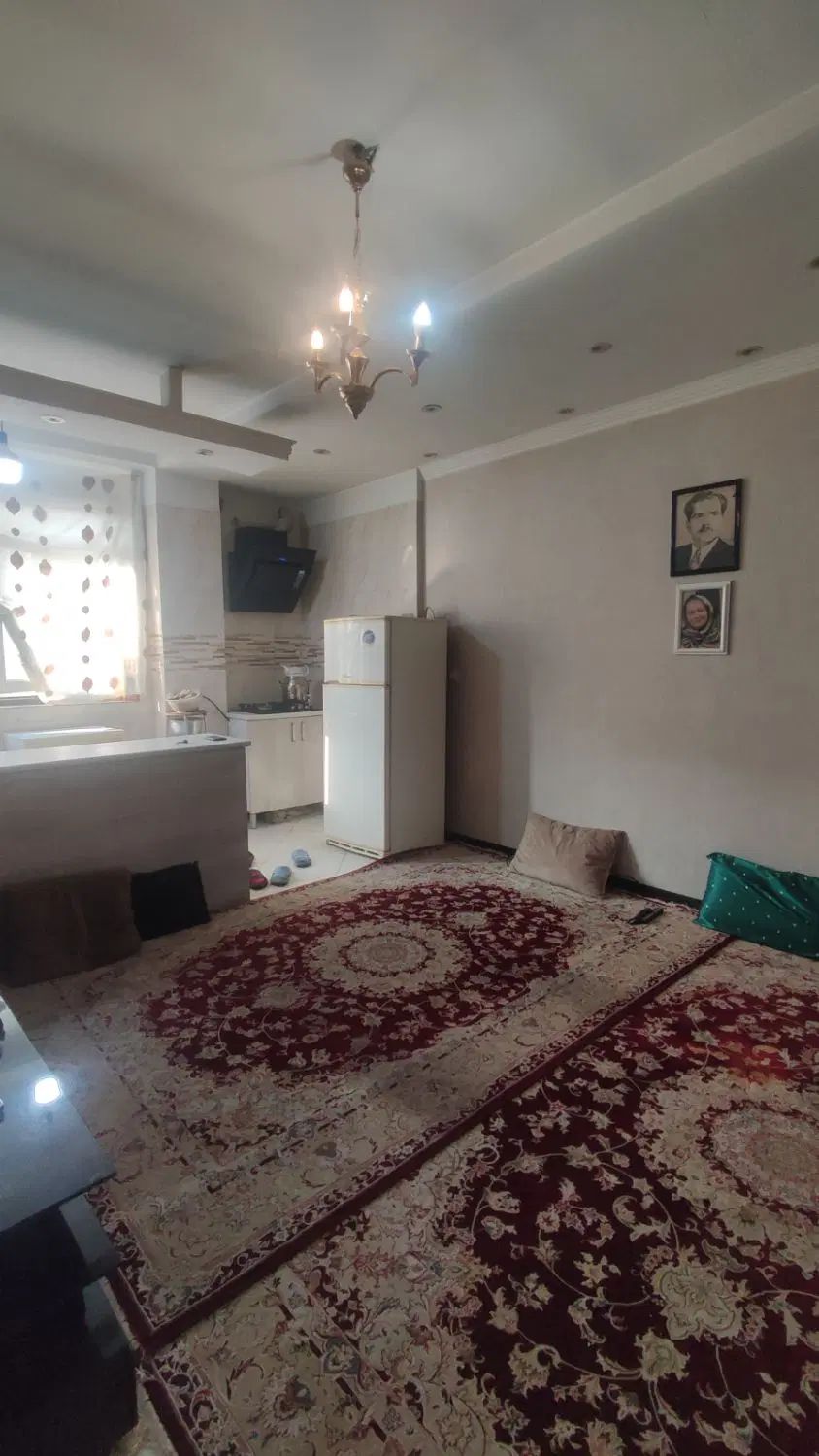 ۴۵متر/آسانسور دار/شیک و نورگیر/قیمت سرمایه گذاری|فروش آپارتمان|تهران, عباسی|دیوار