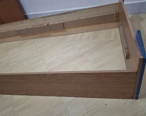 تخت خواب نجوان|تشک تختخواب|اصفهان, ارغوانیه|دیوار