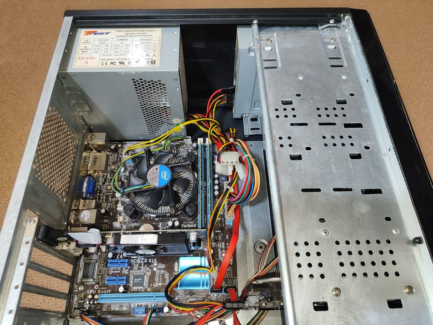 کیس i3 نسل ۲ با رم ۸ ddr3 هارد ۵۰۰ گرافیک ۱|رایانه رومیزی|چالوس, |دیوار