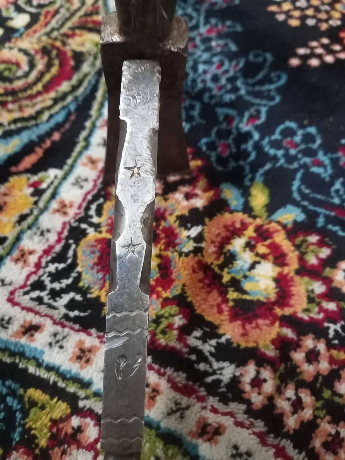 قندشکن قدیمی کاردست تمام فولادی نوشتن اسم استاد|کلکسیون اشیاء عتیقه|مشهد, چهنو|دیوار