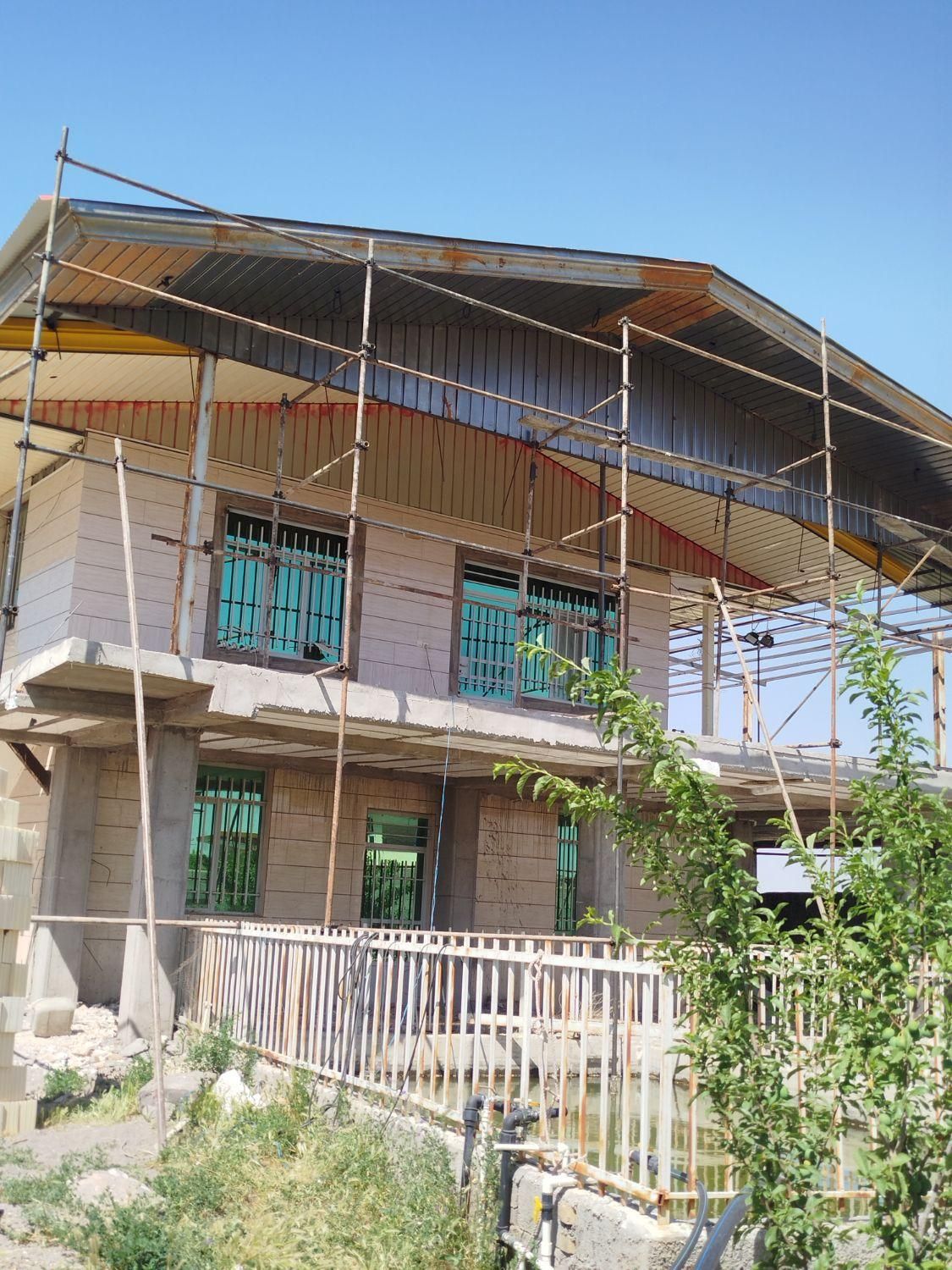 اجرای شیروانی باسقف گستران شهر|خدمات پیشه و مهارت|میانه, |دیوار