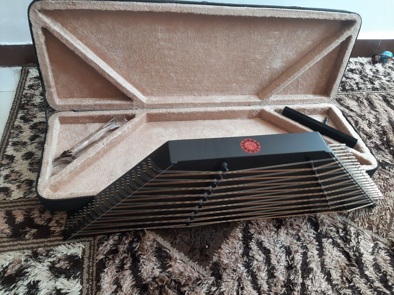 سنتور تلفیق هنر اثر استاد صادقی|سازهای سنتی|رشت, کوی مهر|دیوار