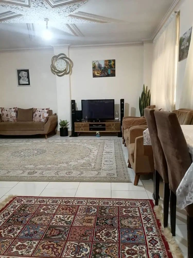 آپارتمان ۶۵متری با آسانسور و انباری  بالکن|اجارهٔ آپارتمان|تهران, شیوا|دیوار