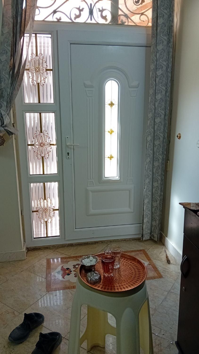 تولید انواع درب  وپنجره UPVC با کیفیت ترین متریال|خدمات پیشه و مهارت|قرچک, |دیوار
