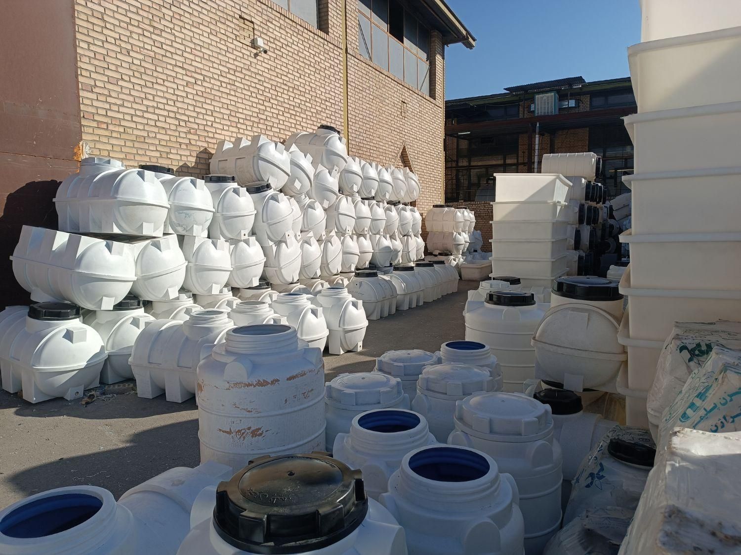 تانکرمخزن منبع وان پلی اتیلن قبل پمپ آب|عمدهفروشی|نیشابور, چاه بلند|دیوار