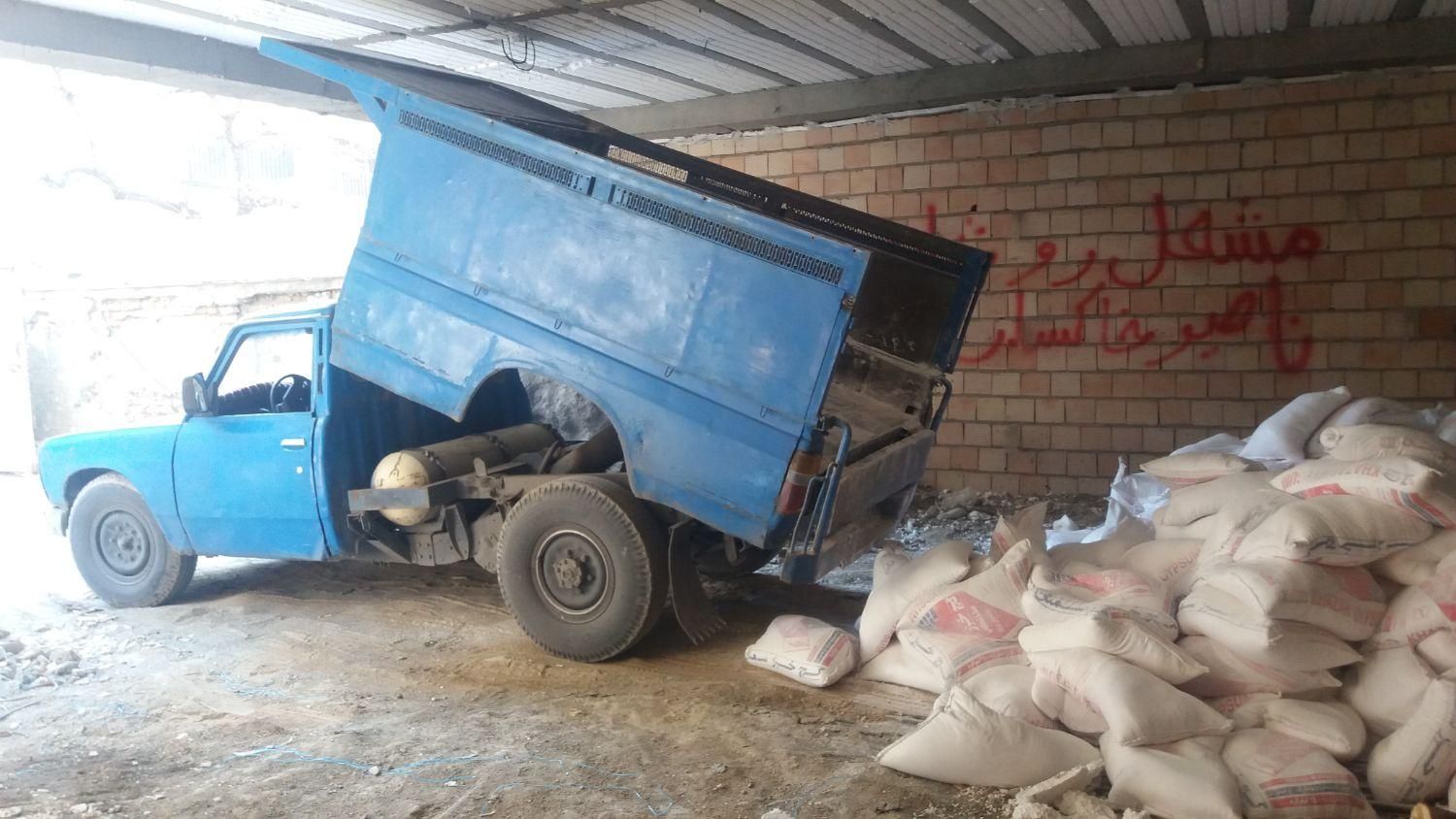 حمل ماسه نخاله و خاک بانیسان کمپرسی|خدمات حمل و نقل|کرج, حصارک بالا|دیوار