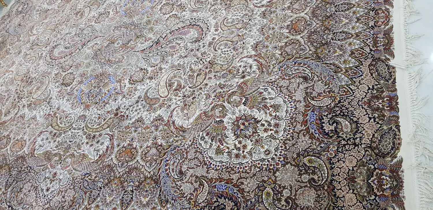 فرش ۱۲۰۰شانه ۱۲متری طرح طاووس قیطران|فرش|رشت, کوی فرهنگیان|دیوار